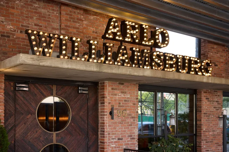 Arlo Williamsburg