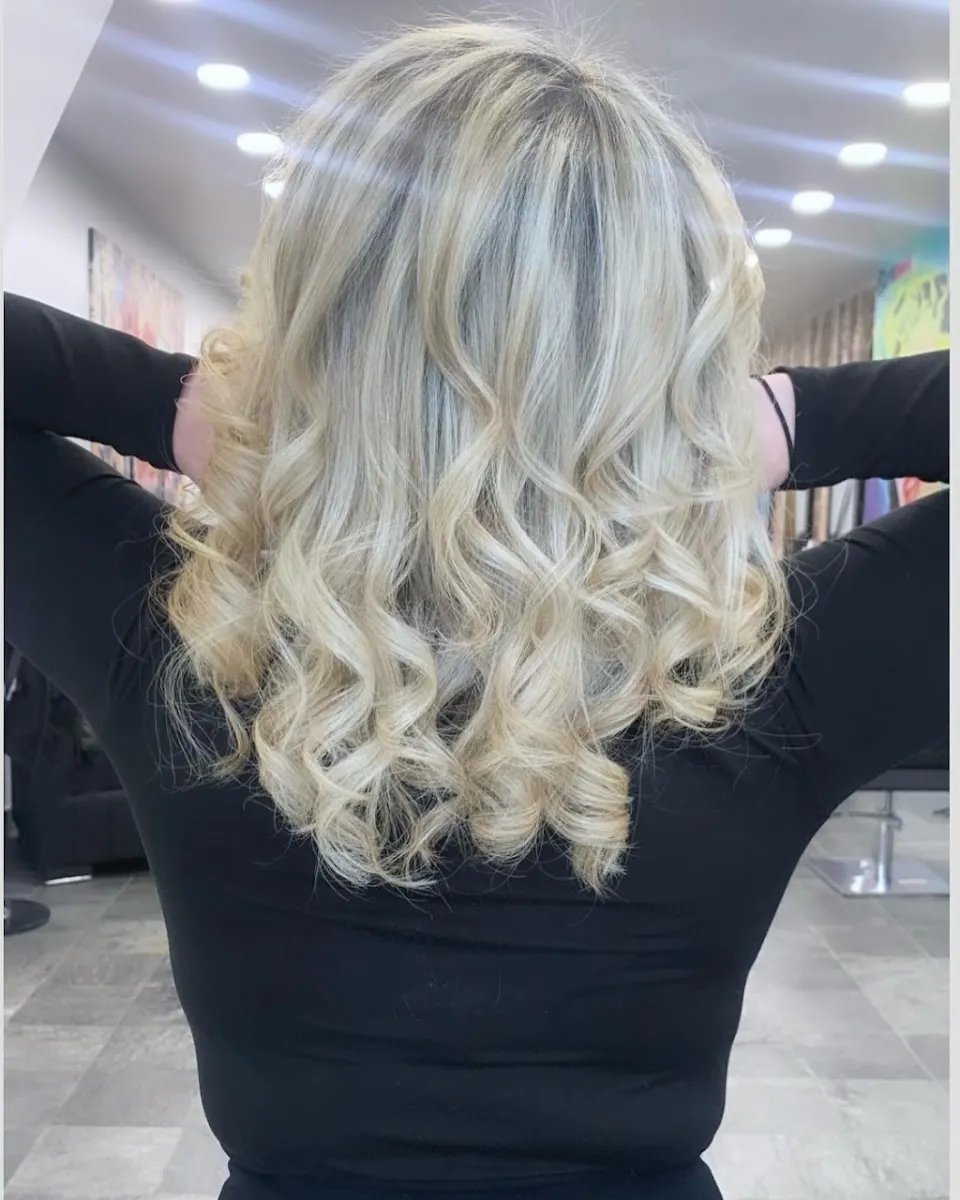 Blonde Me NYC, hair salon at 71-45 Austin Street in Queens, New York
