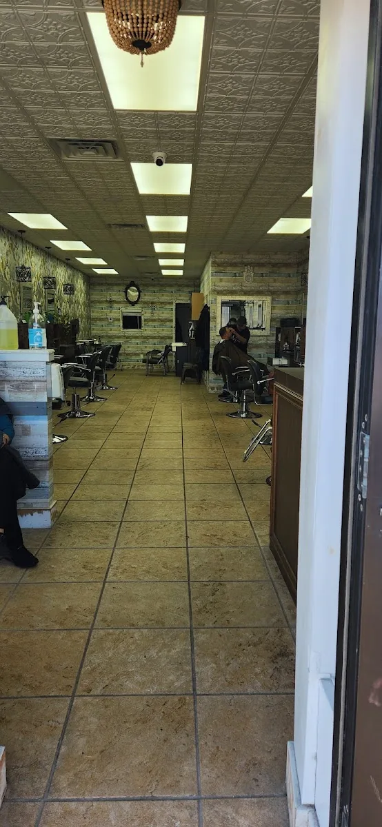 Bougie's Salon
