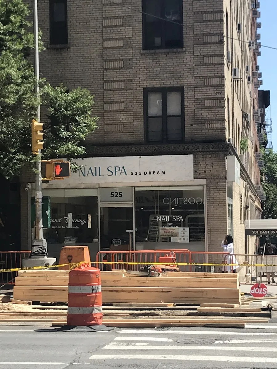 Dream Nail Spa, beauty salon at 529 3rd Avenue in Manhattan, New York