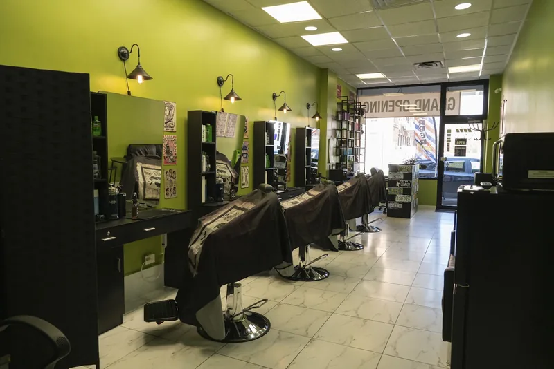 Misha Barber Shop, hair salon at 2570 West 2nd Street in Brooklyn, New York