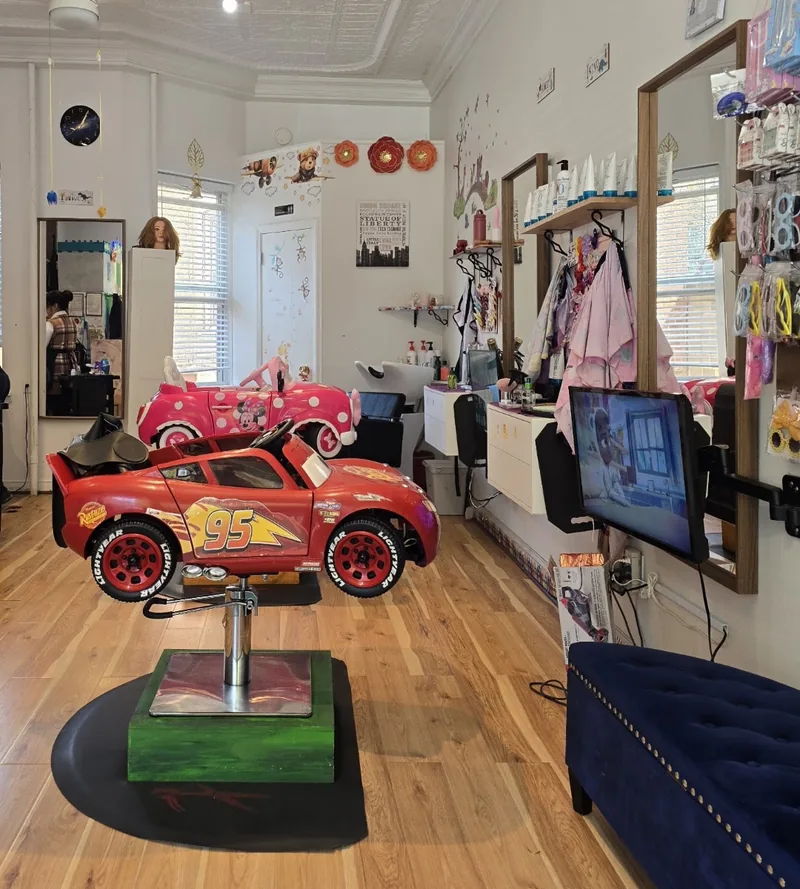 Miss GiGi Kids Haircuts, hair salon at 256 3rd Avenue in Brooklyn, New York