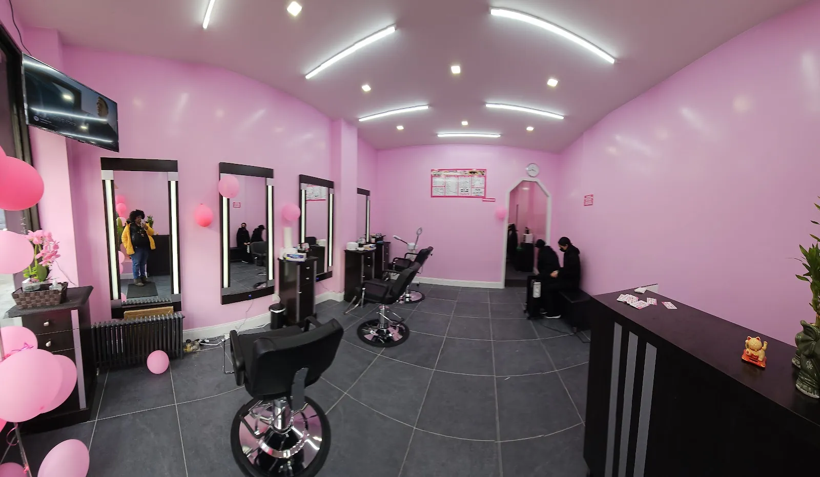 Modern Eyebrows Threading, beauty salon at 1041 Nostrand Avenue in Brooklyn, New York