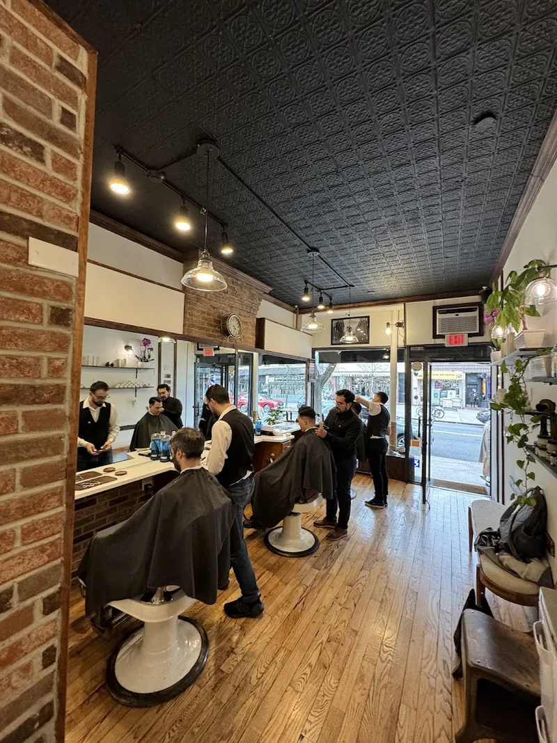 Monteman Barber, hair salon at 422 Graham Avenue in Brooklyn, New York