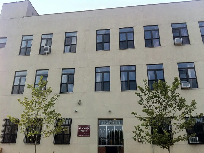 New York Moore Hostel