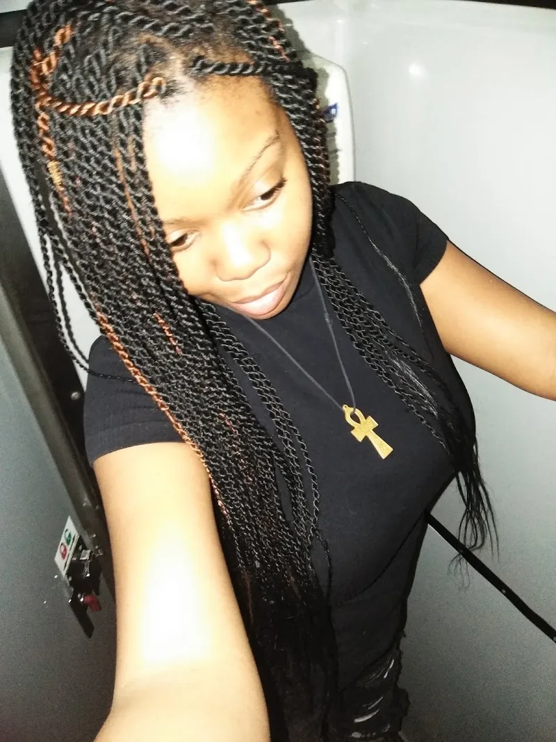 Sena African Hair Braiding, hair salon at 893 Franklin Avenue in Brooklyn, New York