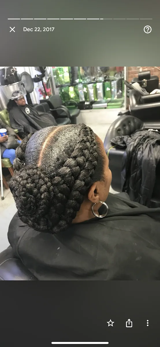 Smile Beauty Salon, hair salon at 75 Nevins Street in Brooklyn, New York