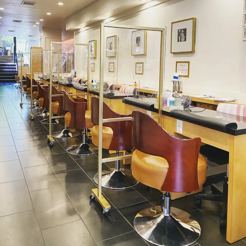 Spa Bene, beauty salon at 465 Columbus Avenue in Manhattan, New York