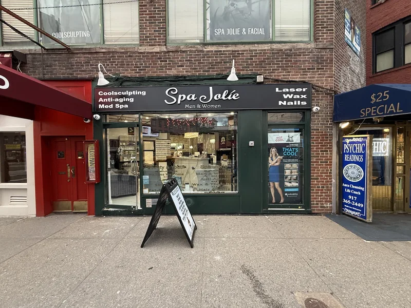 Spa Jolíe, beauty salon at 180 7th Avenue South in Manhattan, New York