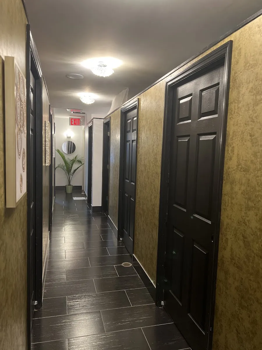 Spring Beauty Soho, beauty salon at 133 Grand Street in Manhattan, New York