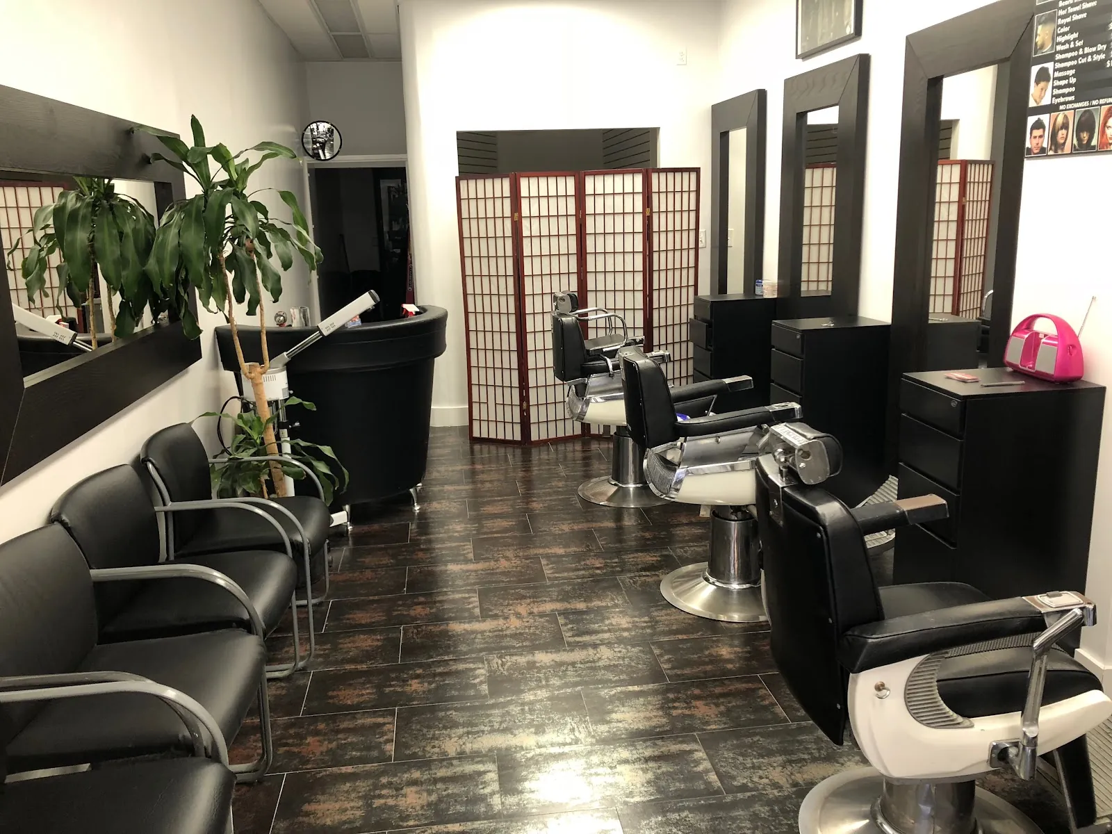Universal Barber Shop, hair salon at 2868 Broadway in Manhattan, New York