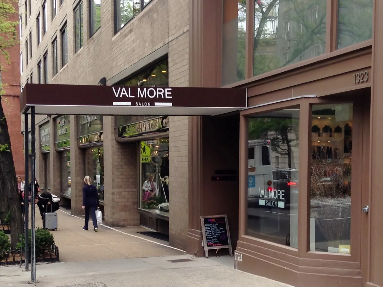 Val More, hair salon at 1323 Madison Avenue in Manhattan, New York